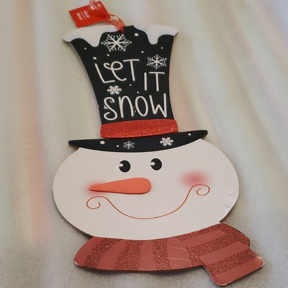 Other - Festive Snowman Let It Snow Wall Decor